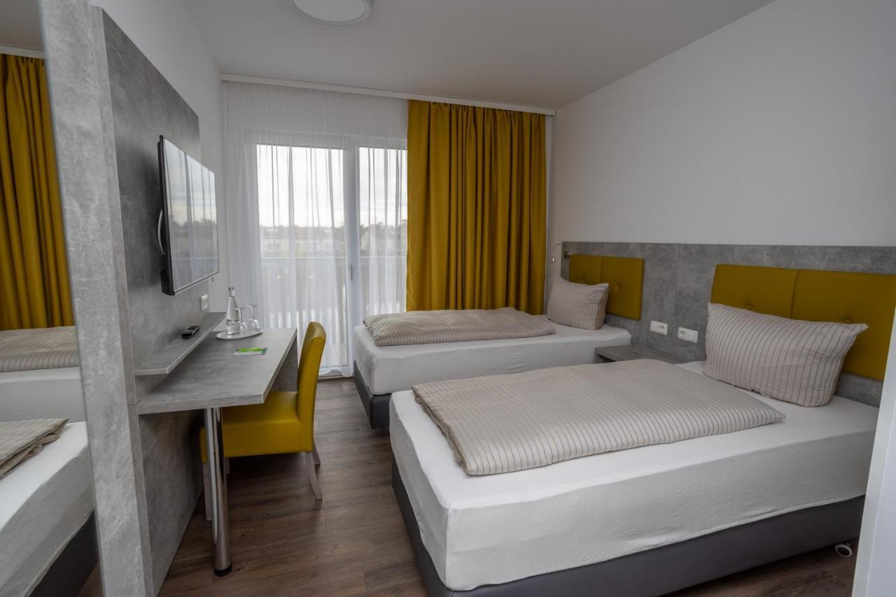 Seehotel Forst フォースト エクステリア 写真