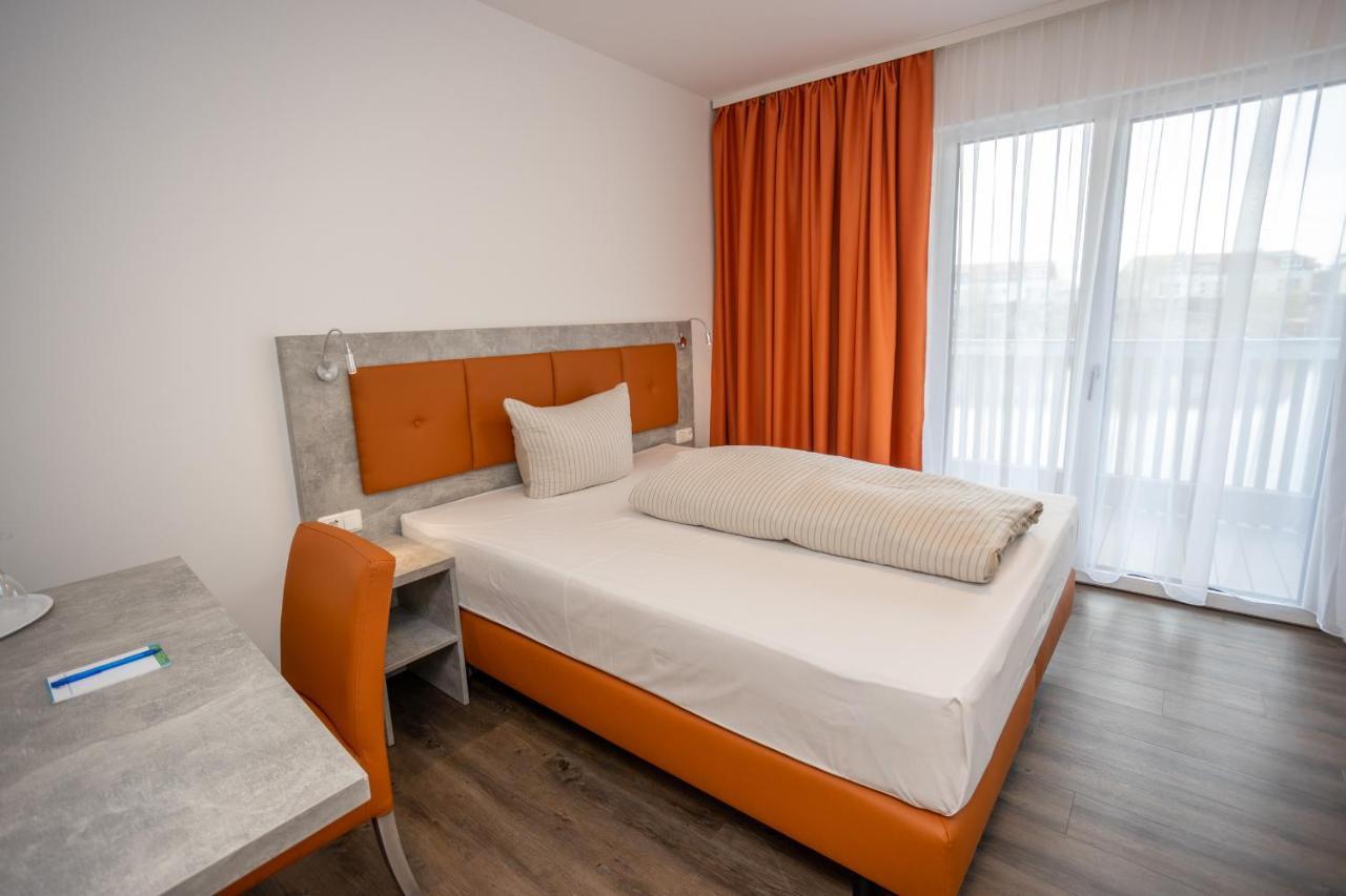Seehotel Forst フォースト エクステリア 写真